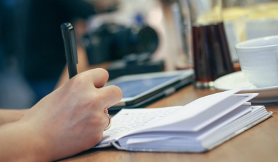 integra - Gesellschaft zur beruflichen Integration benachteiligter Mitbürger mbH Buch Tablet